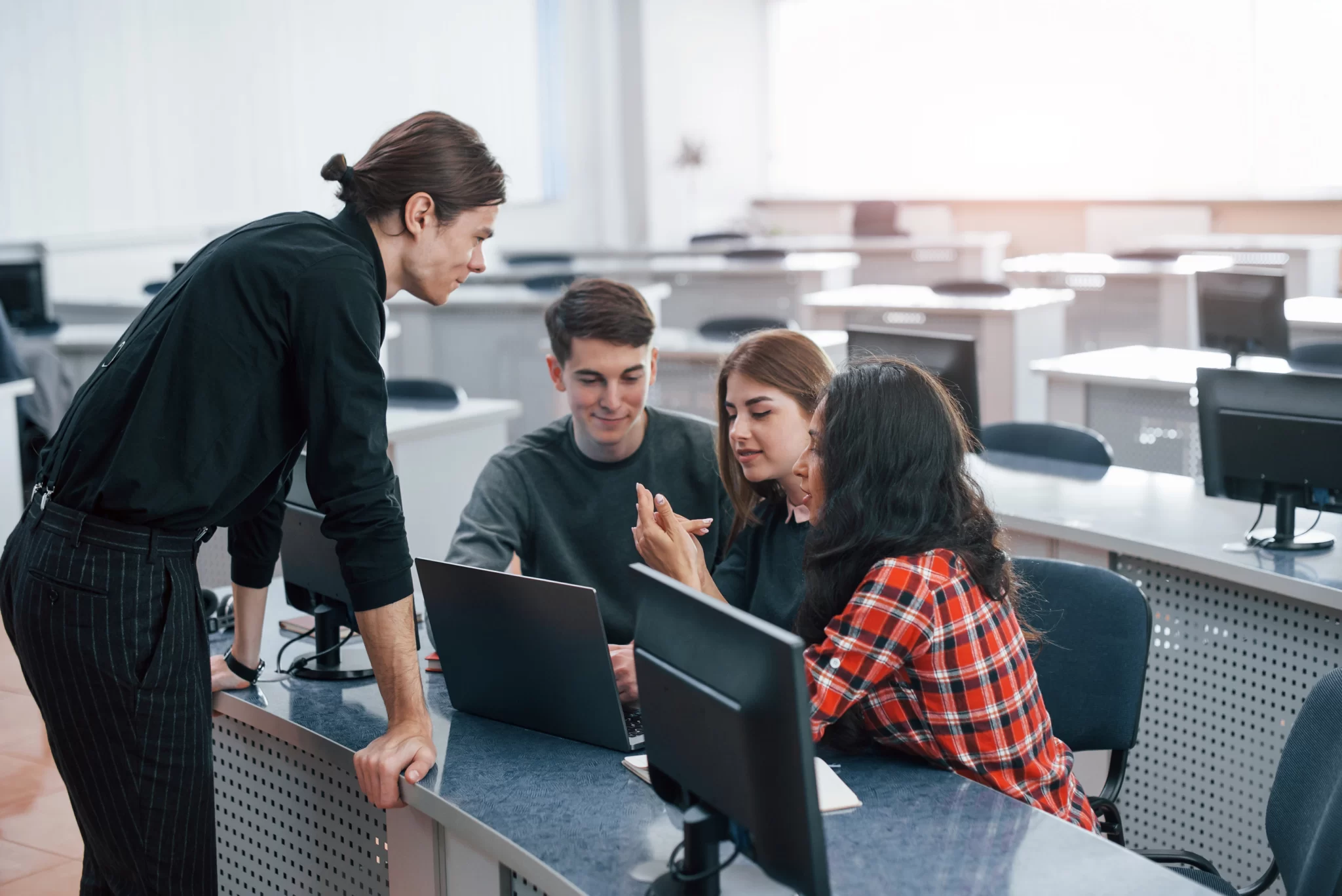 relax-group-young-people-casual-clothes-working-modern-office-2048x1367